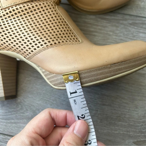 Nero Giardini ANKLE BOOT PERFORATED  LEATHER 
IN CHAMPAGNE - Picture 12 of 14